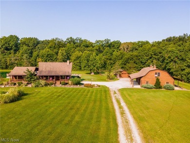 Secluded upscale county living on 50acre property with 42acres - photo 2