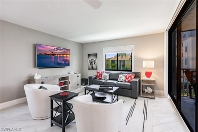 Welcome to Shorewood, one of the most luxurious properties on - photo 37