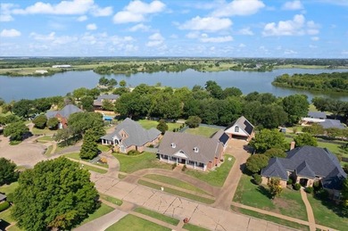 Lake Clark Home For Sale in Ennis Texas