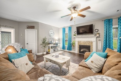 THIS HOME IS MOVE IN READY...All it is missing is you! This - photo 7