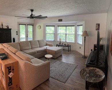 Welcome to this cute 2 bedroom bungalow nestled in the Blue - photo 7