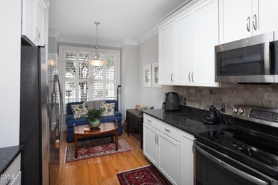 You'll find exceptional curb appeal and functionality in this - photo 22