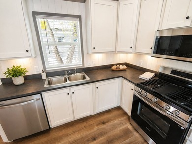 Welcome to this soon-to-be-complete 3 -bedroom 2 -bathroom home - photo 3