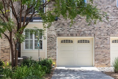 You'll find exceptional curb appeal and functionality in this - photo 42