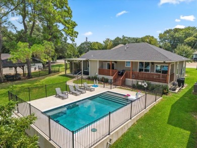 Lake Home For Sale in Gun Barrel City, Texas