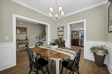 Like-new construction in one of the most sought-after sections - photo 9