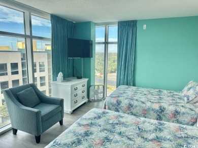 Spacious 3BR/3BA OCEANFRONT inside corner unit with lots of