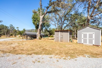 Two homes on 10 acres! It's not often that a property offers - photo 37