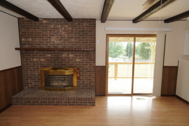 WELL MAINTAINED ALL BRICK HOME - photo 9