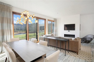 Exceptional opportunity to acquire this contemporary masterpiece - photo 7