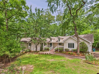 Lake Home For Sale in Bull Shoals, Arkansas