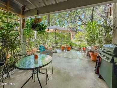 Tucked inside the sought-after 18-acre gated community of Canoga - photo 12