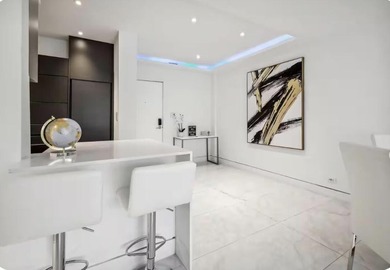Turnkey 1BD/1BA upgraded in 2022 with tile floors, upgraded bath - photo 5