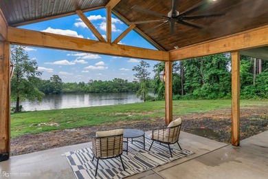 Experience refined lakefront living in this brand-new custom - photo 4