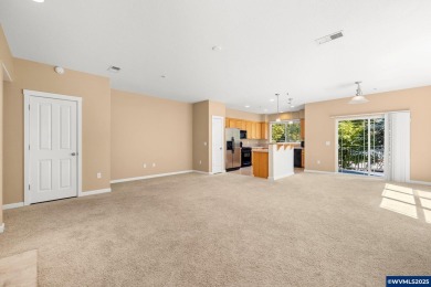 A Peaceful Hillsboro Retreat with Everyday Convenience Nestled