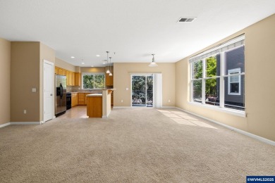 A Peaceful Hillsboro Retreat with Everyday Convenience Nestled