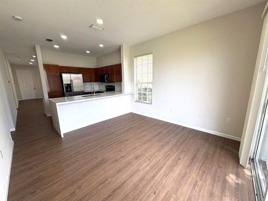 Charming Home in Oakland, FL 3 - Bedroom, 2 - Bathroom home IN - photo 5