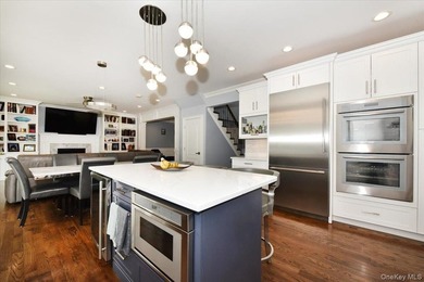 This Lee Kirsch custom-built colonial offers the perfect blend - photo 18