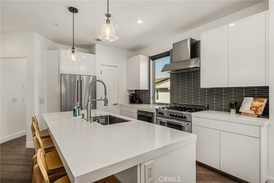 Ideally located approximately one block from the beach with - photo 20