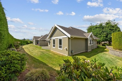 Welcome to this beautifully maintained patio home in the - photo 3