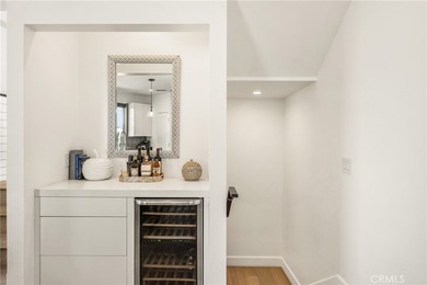 Ideally located approximately one block from the beach with - photo 28