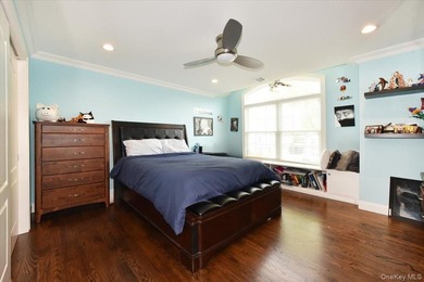 This Lee Kirsch custom-built colonial offers the perfect blend - photo 31