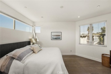 Ideally located approximately one block from the beach with - photo 31