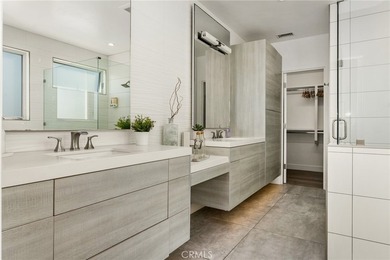 Ideally located approximately one block from the beach with - photo 34