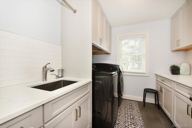 This Lee Kirsch custom-built colonial offers the perfect blend - photo 35