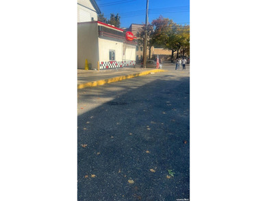 VACANT RESIDENTIAL LOT - Excellent opportunity for investors or - photo 2