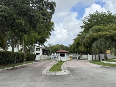 Perfect for an investor or a place to call home! Welcome to this - photo 9