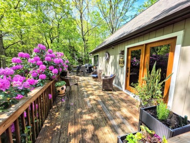 Lake Home For Sale in Jim Thorpe, Pennsylvania