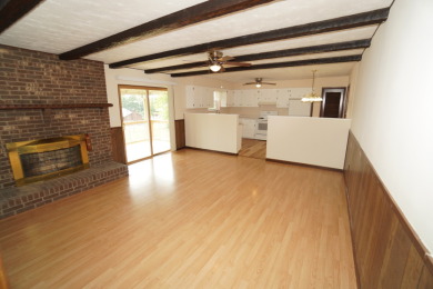WELL MAINTAINED ALL BRICK HOME - photo 8