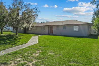 Lake Home For Sale in Auburndale, Florida