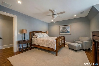 An unbeatable location, 37 Lantern Hill is set in one of - photo 29
