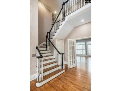 Beautiful two-story all-brick home located at 96 Oak Brook Dr - photo 10