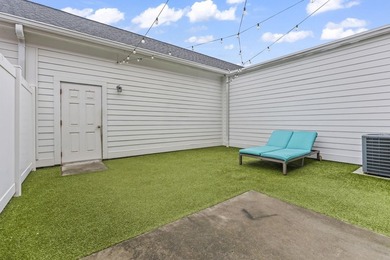 This beautiful townhome sits in the heart of Myrtle Beach, just - photo 34