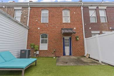 This beautiful townhome sits in the heart of Myrtle Beach, just - photo 36