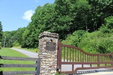 BEAUTIFUL, LEVEL 5 ACRE PARCEL - complete with frontage on a - photo 3