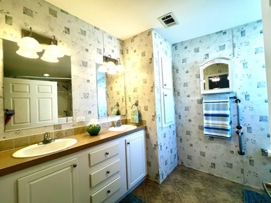 Enjoy easy Florida living in this beautifully maintained 3BR/2BA - photo 15
