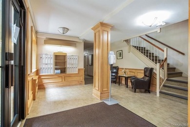 OPEN KITCHEN. Natural Light!!!! TOTAL GUT RENO. Brand new - photo 22