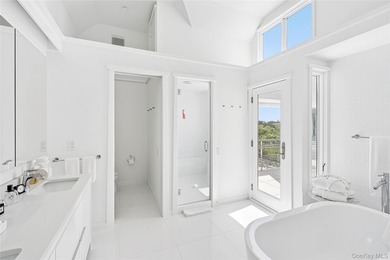 Beyond a discreet approach on one of East Hampton Village's most - photo 23