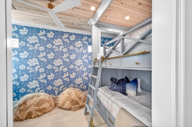 Perfectly oriented along the iconic coastline of Scenic 30A in - photo 26