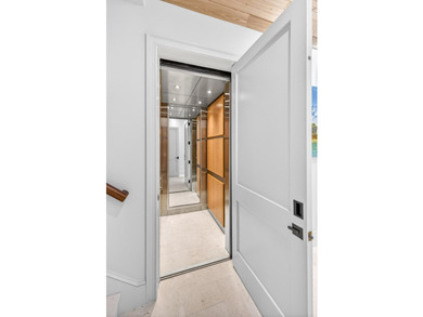 Perfectly oriented along the iconic coastline of Scenic 30A in - photo 28