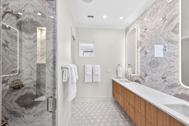 Perfectly oriented along the iconic coastline of Scenic 30A in - photo 32