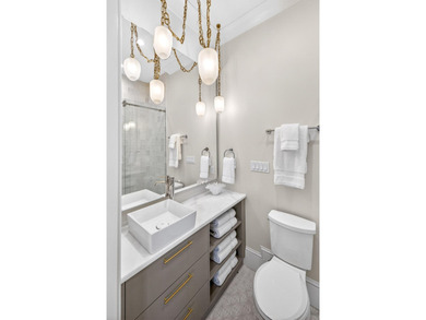 Perfectly oriented along the iconic coastline of Scenic 30A in - photo 42