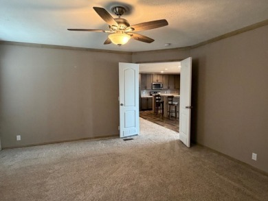 REDUCED! 21 Acres Near Lake! Like New 4 Bed/2 bath. - photo 47