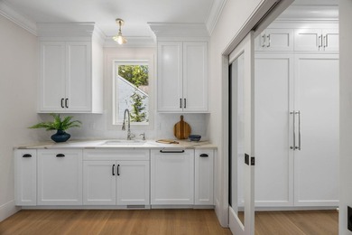 Introducing an extraordinary new waterfront estate on - photo 26