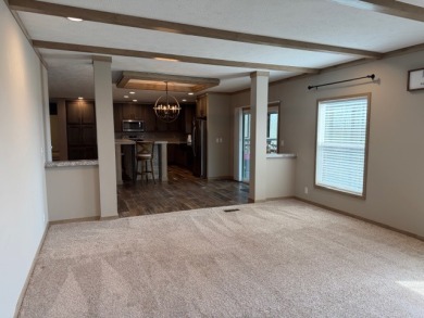 REDUCED! 21 Acres Near Lake! Like New 4 Bed/2 bath. - photo 16