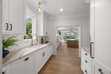Introducing an extraordinary new waterfront estate on - photo 27